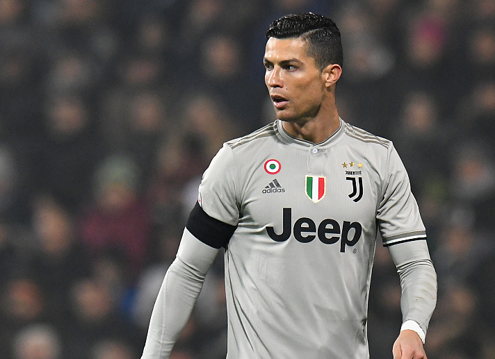 内马尔需面 内马尔需面