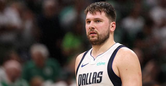 但他的表现 但他的表现