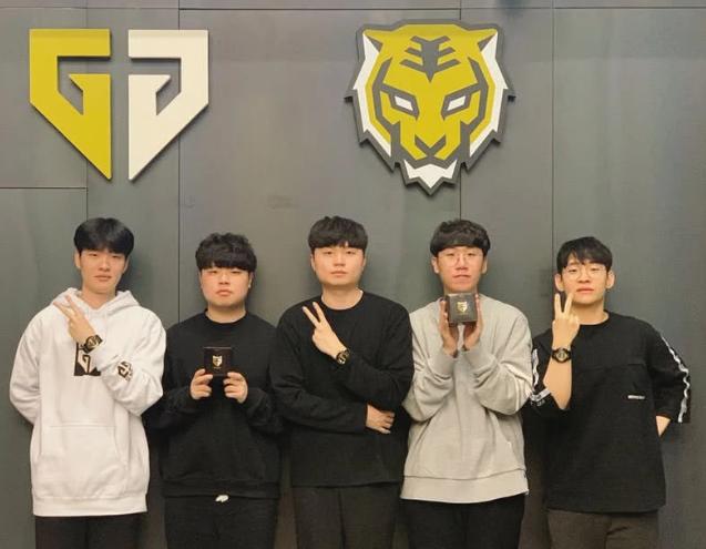 榜单还显示 榜单还显示