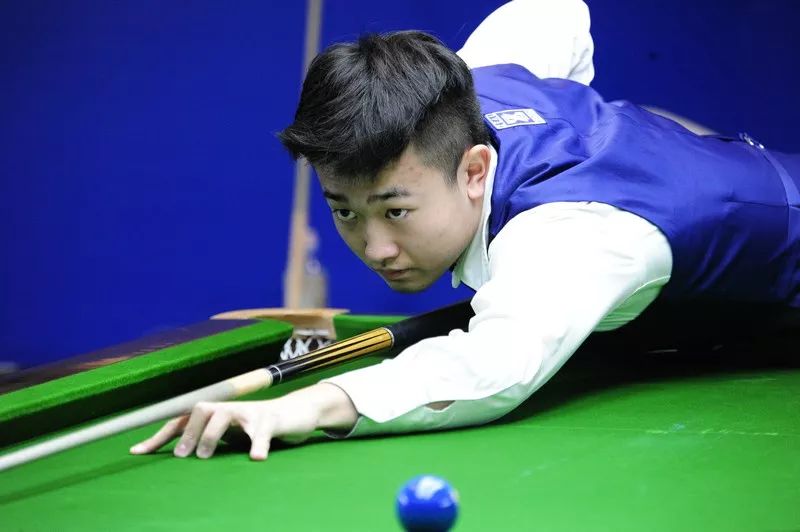 展示了中外 展示了中外